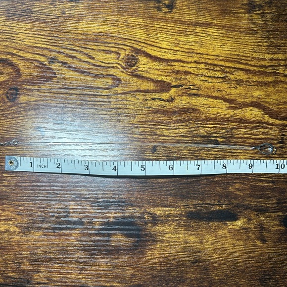 10 kt gold diamond teardrop necklace - Picture 3 of 6